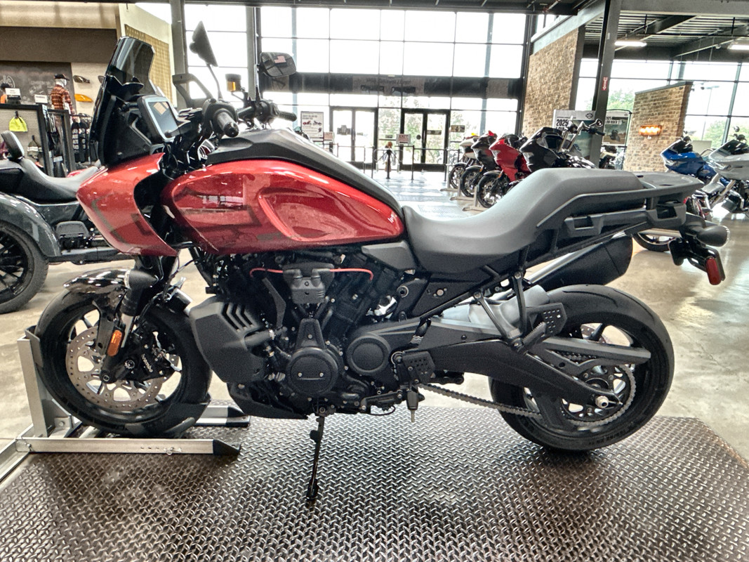Pan America® 1250 ST
