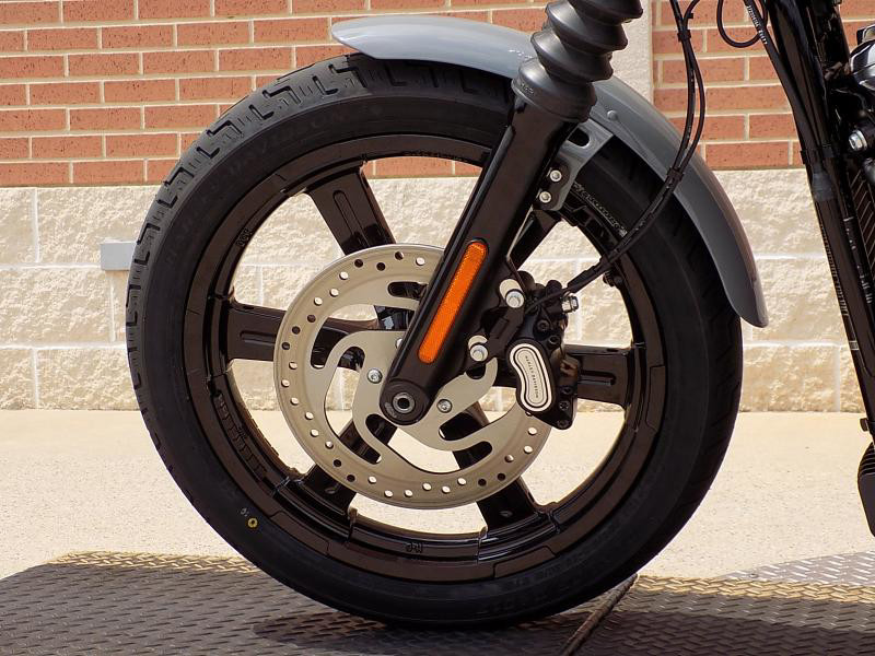 Street Bob®