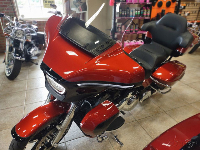 Street Glide® Ultra