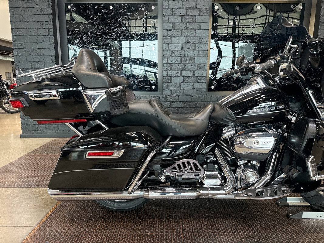 Electra Glide® Ultra Limited® Low
