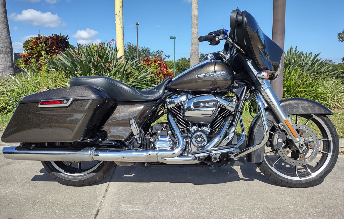 Street Glide®