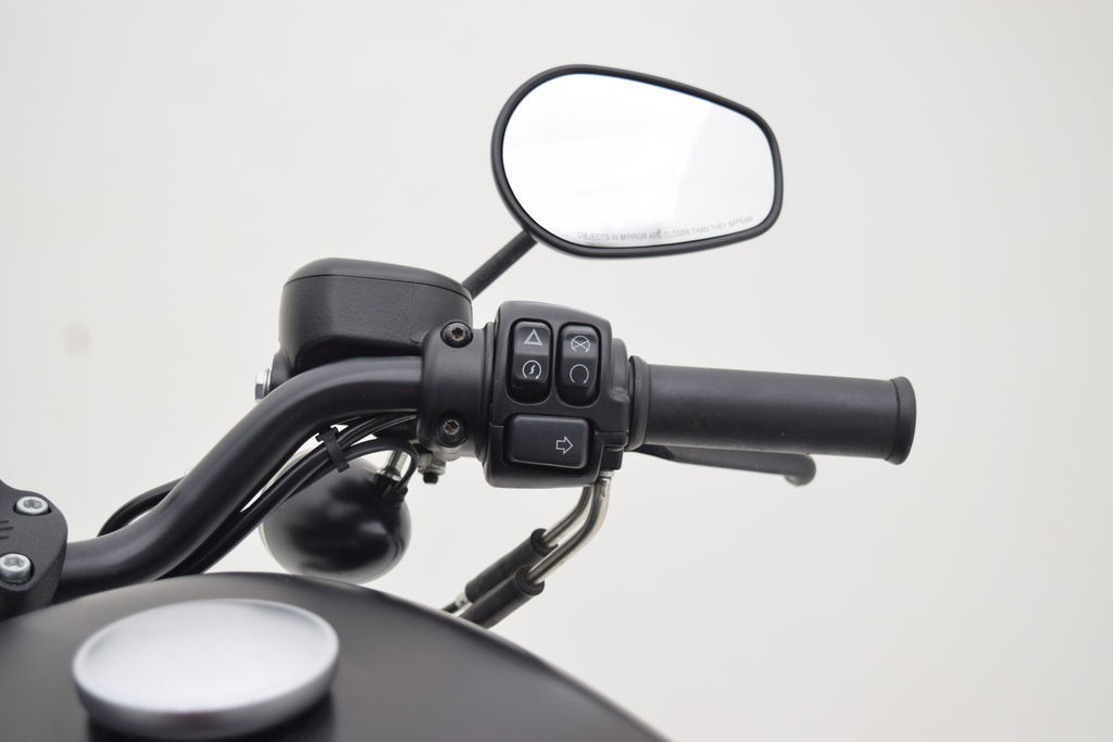 Iron 883®