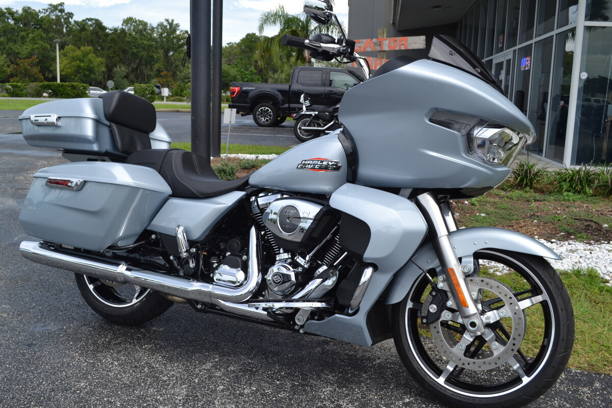 Road Glide®