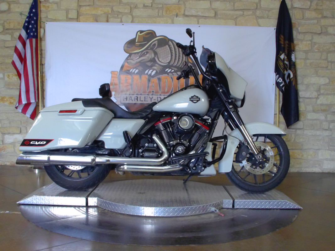 CVO® Street Glide®