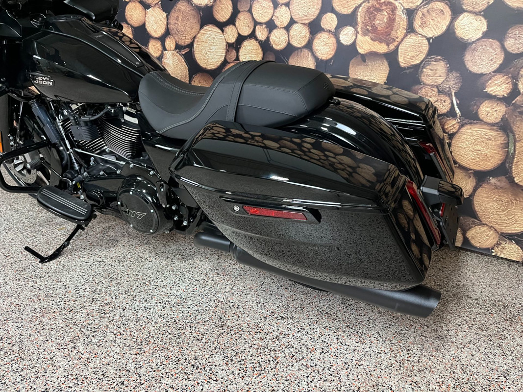 Road Glide®
