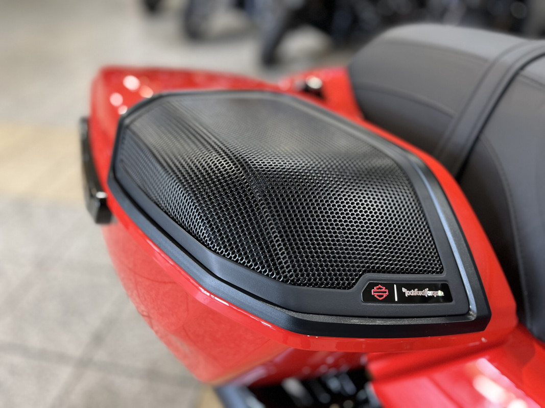 Road Glide®