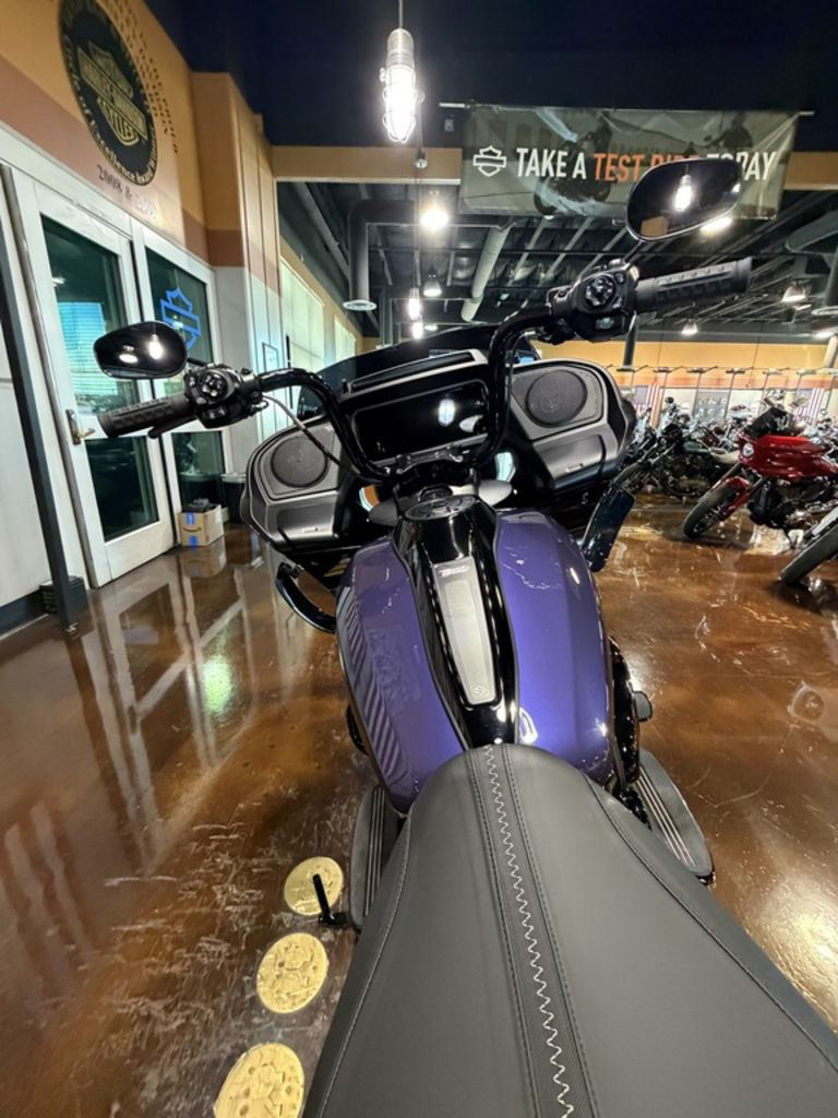 Road Glide®