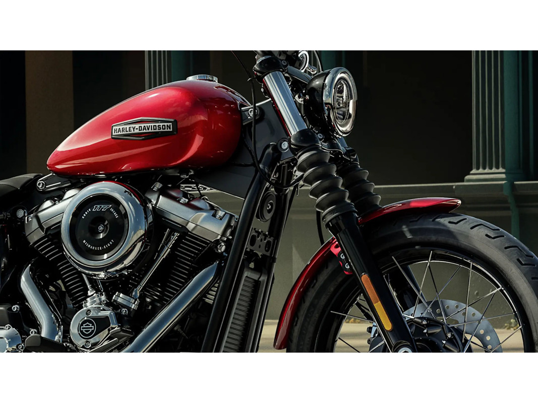Street Bob®