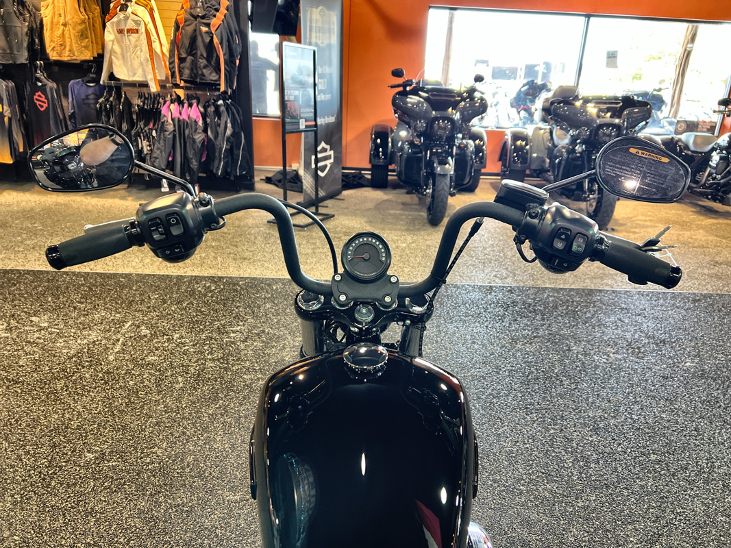 Street Bob®