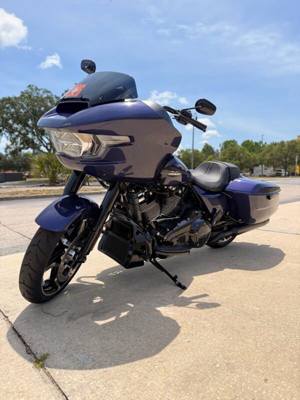 Road Glide®