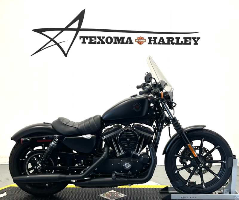 Iron 883®