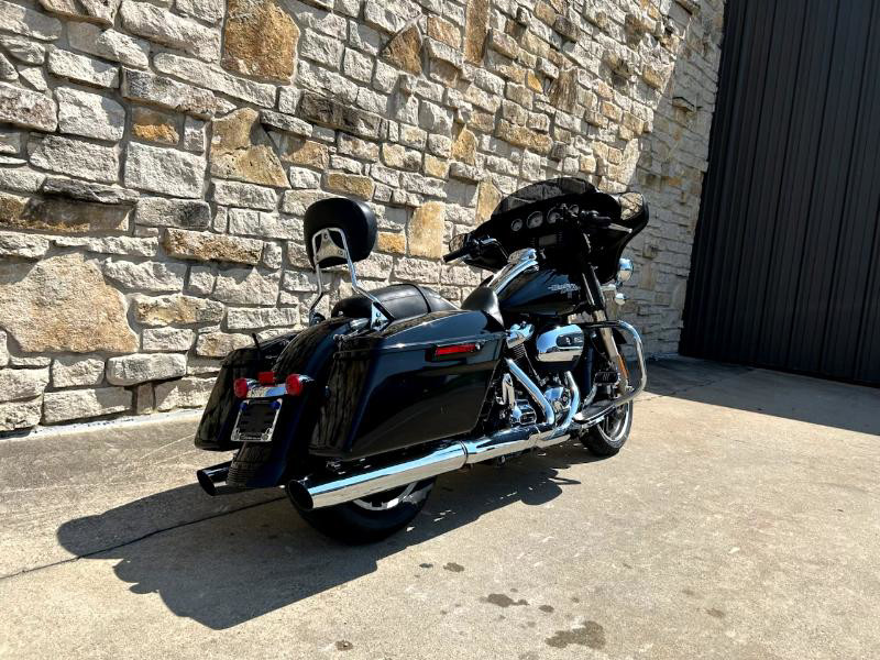 Street Glide®