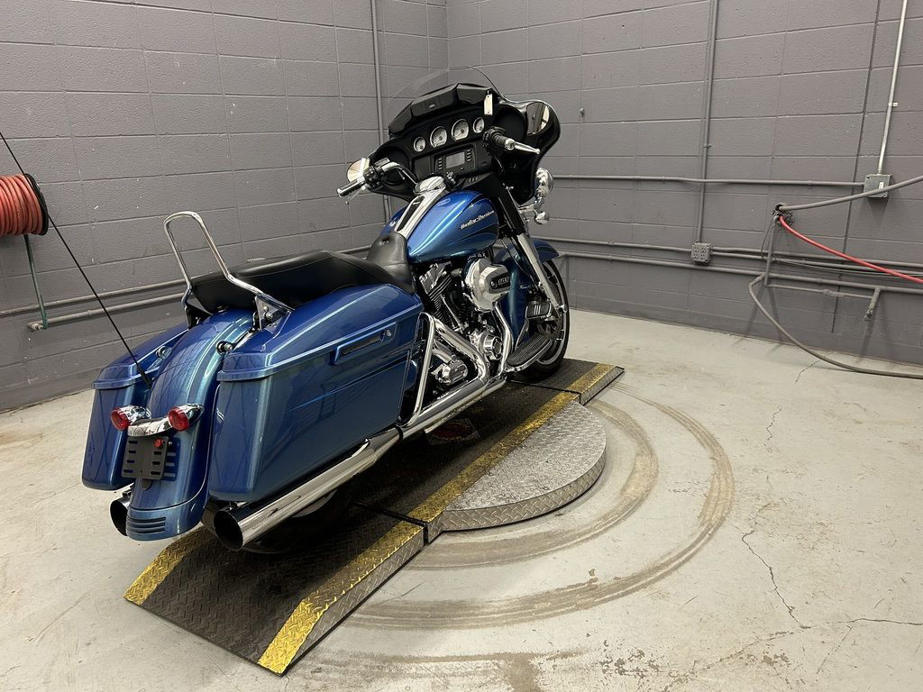 Street Glide®