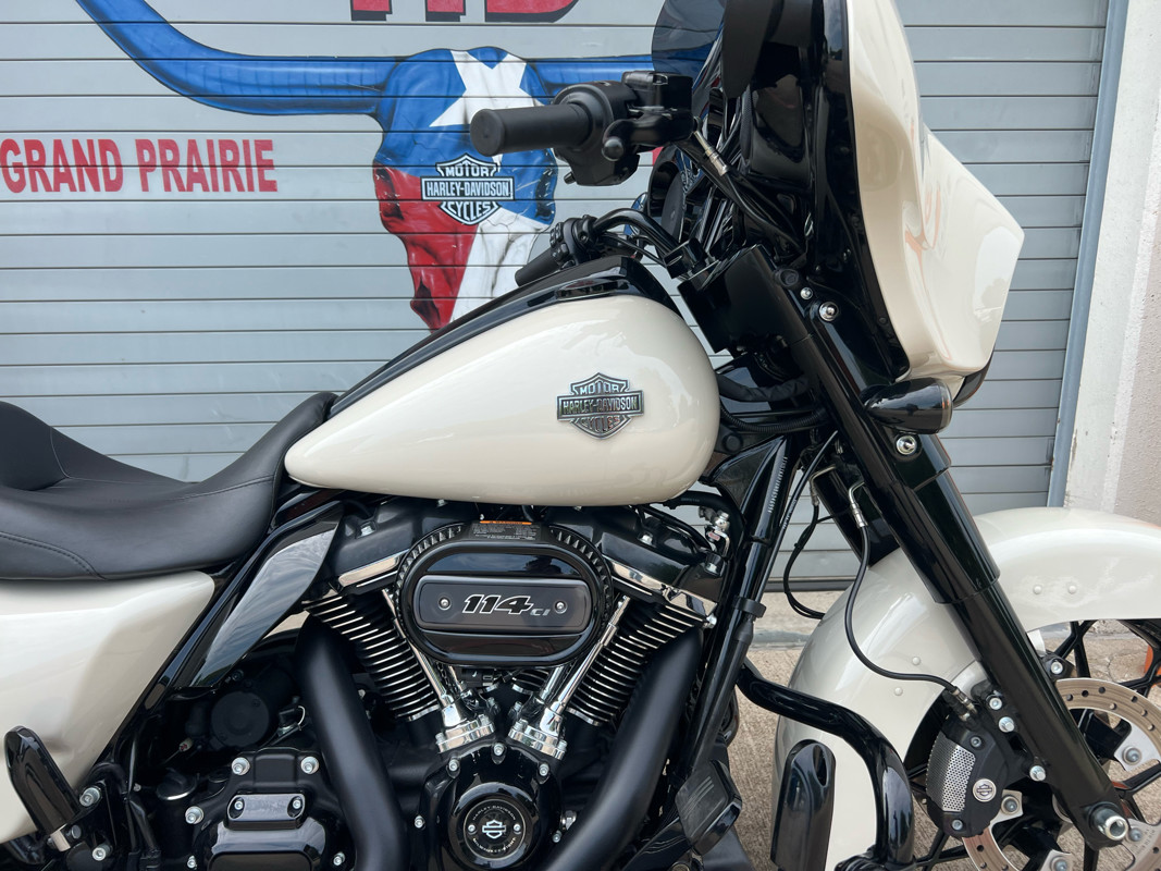 Street Glide® Special