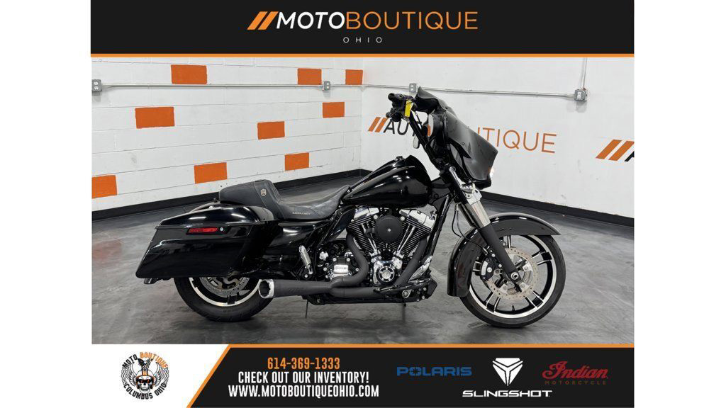 Street Glide®