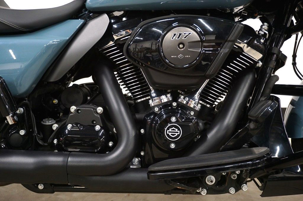 Road Glide®