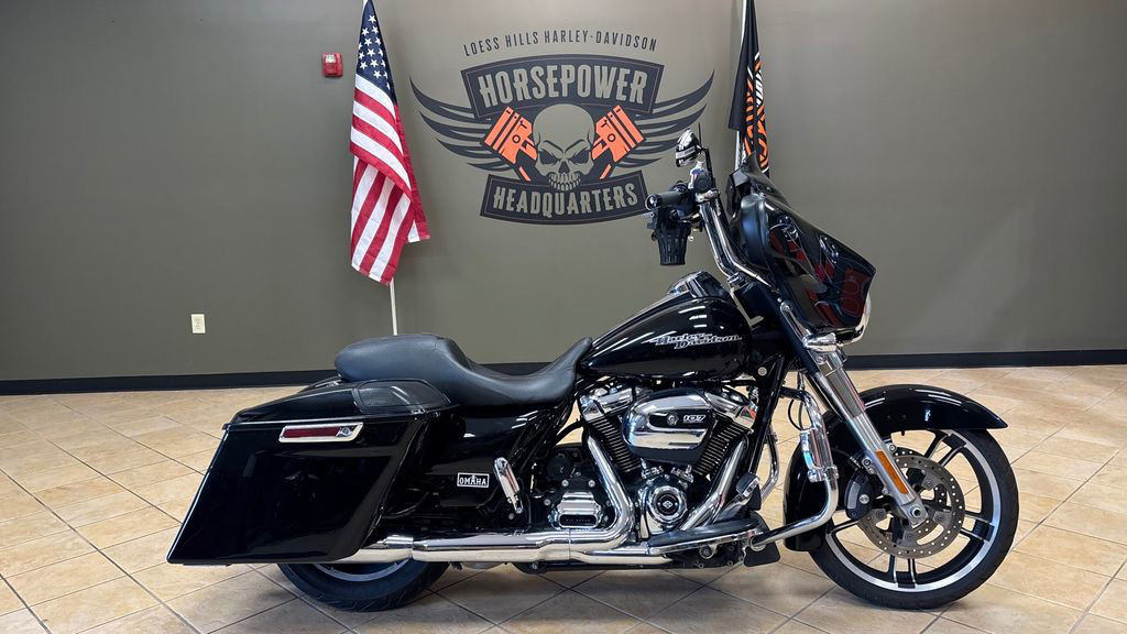 Street Glide®