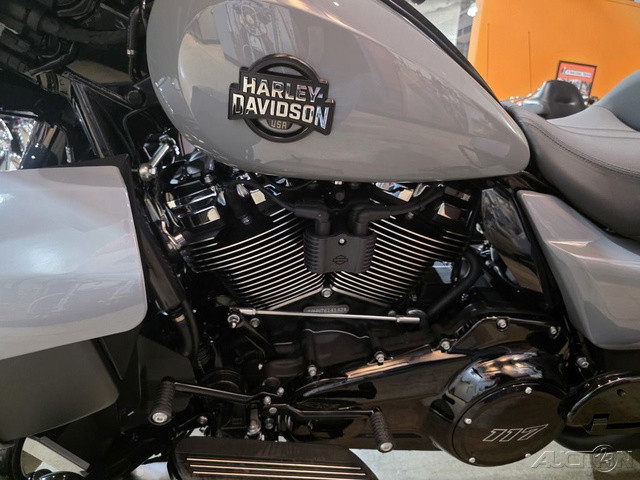 Street Glide® Limited