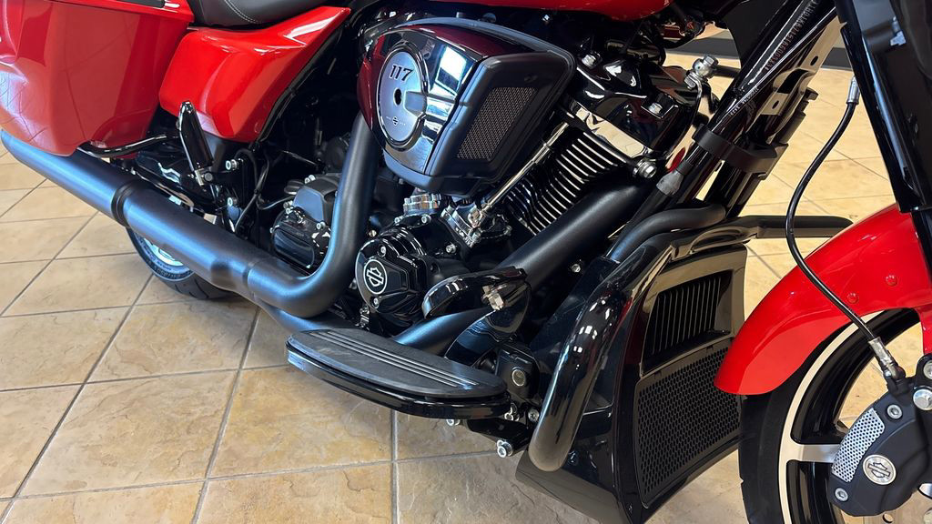 Street Glide®
