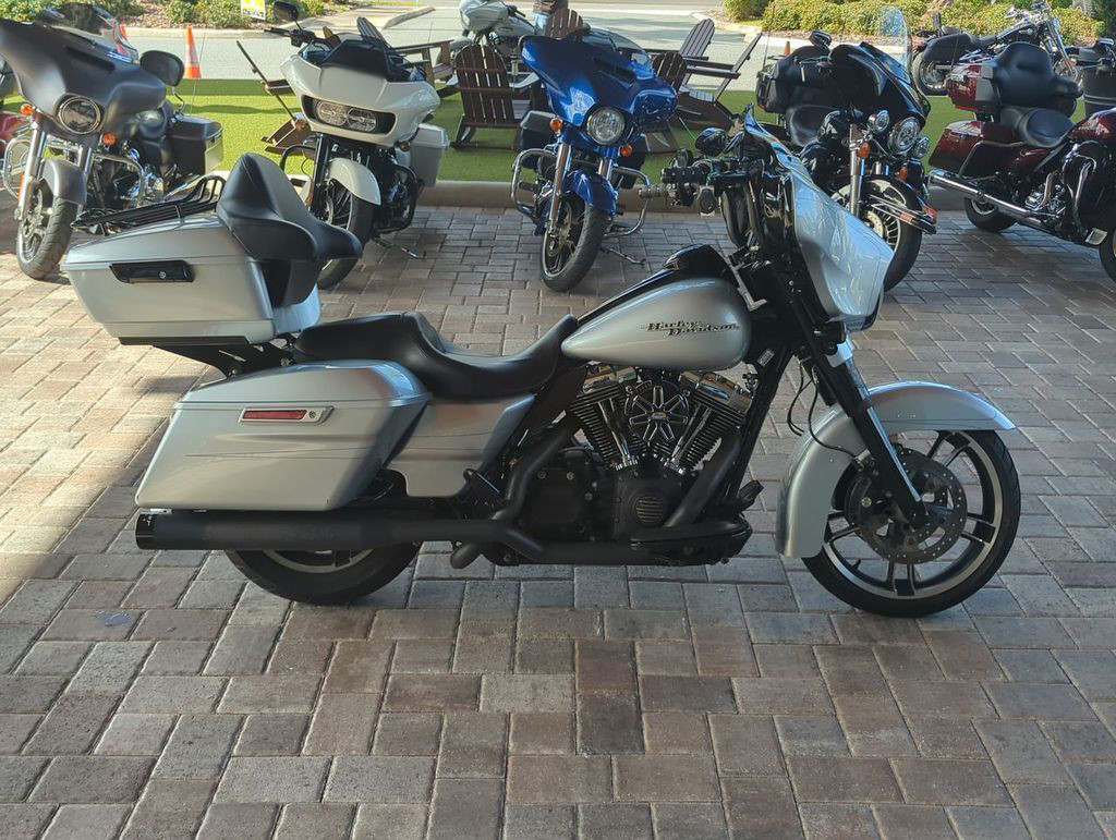Street Glide® Special