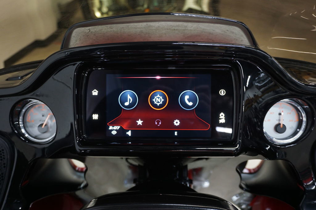 Road Glide®