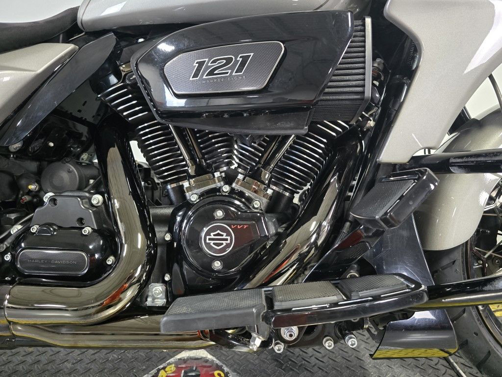 CVO® Road Glide®