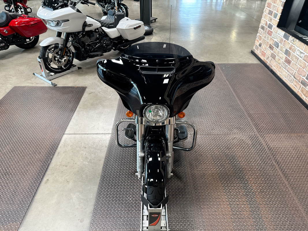 Street Glide®