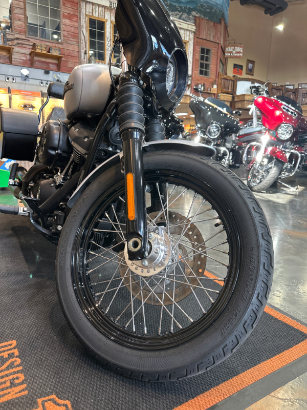 Street Bob®