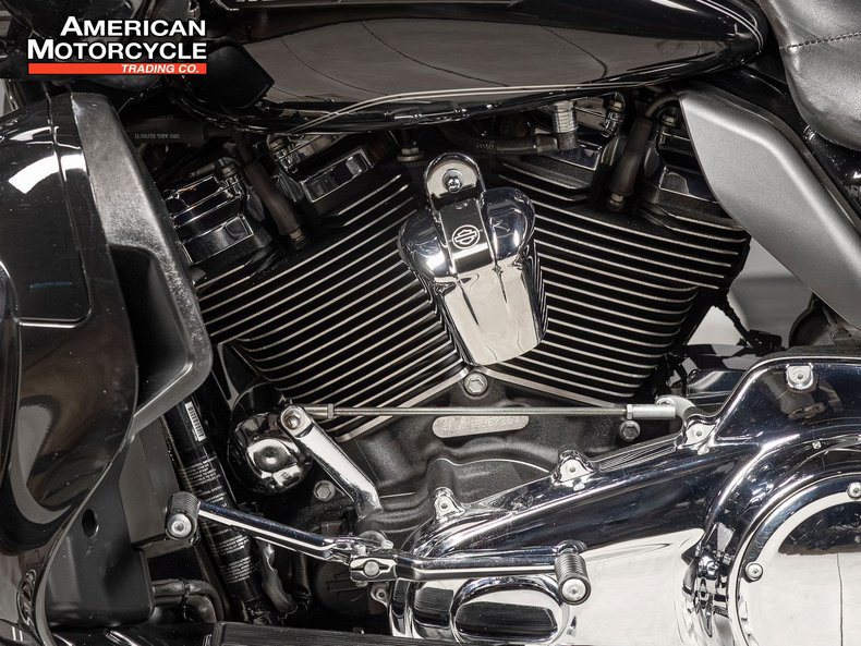 Road Glide® Ultra