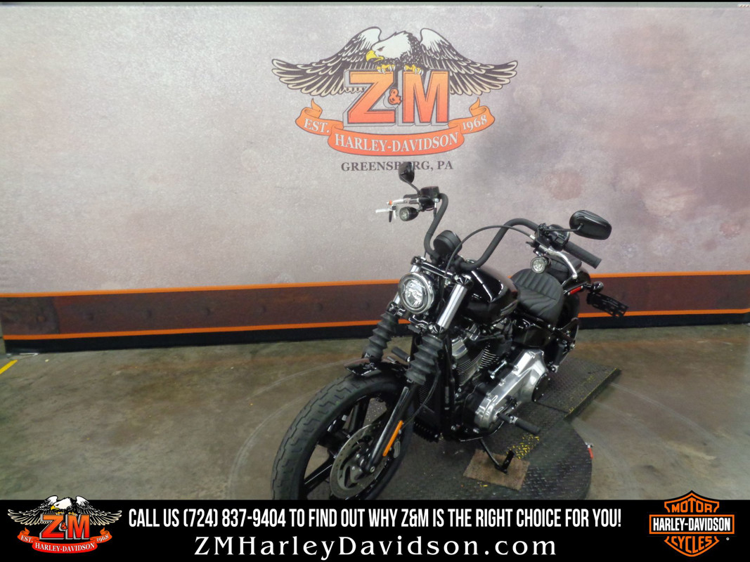 Street Bob®