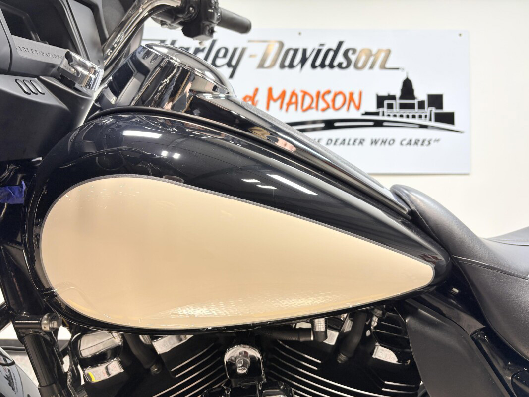 Electra Glide® Police