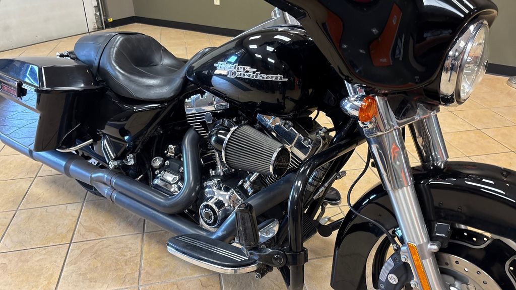 Street Glide®