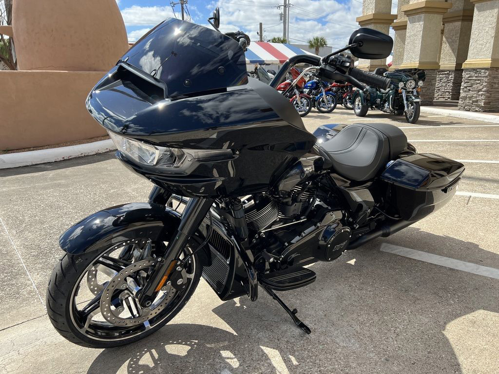 Road Glide®