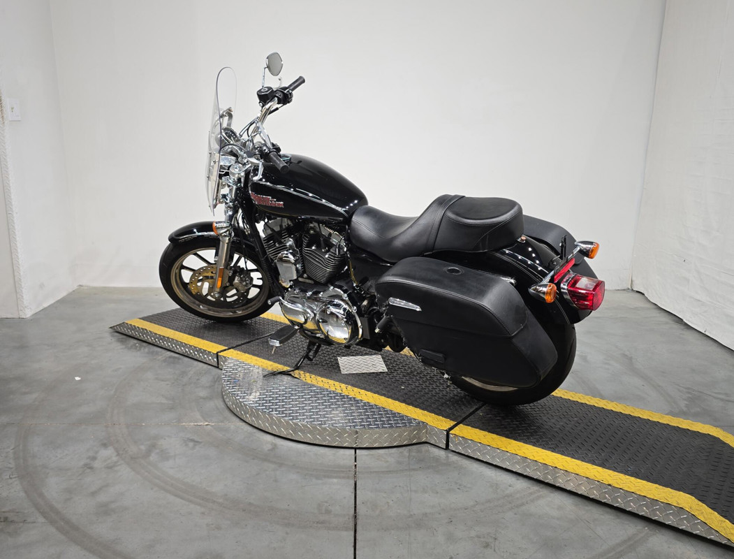 Sportster® SuperLow® 1200T