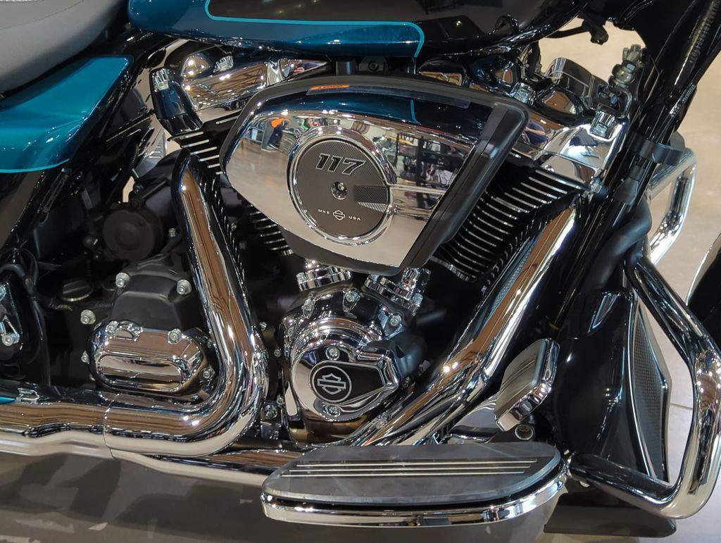 Street Glide®