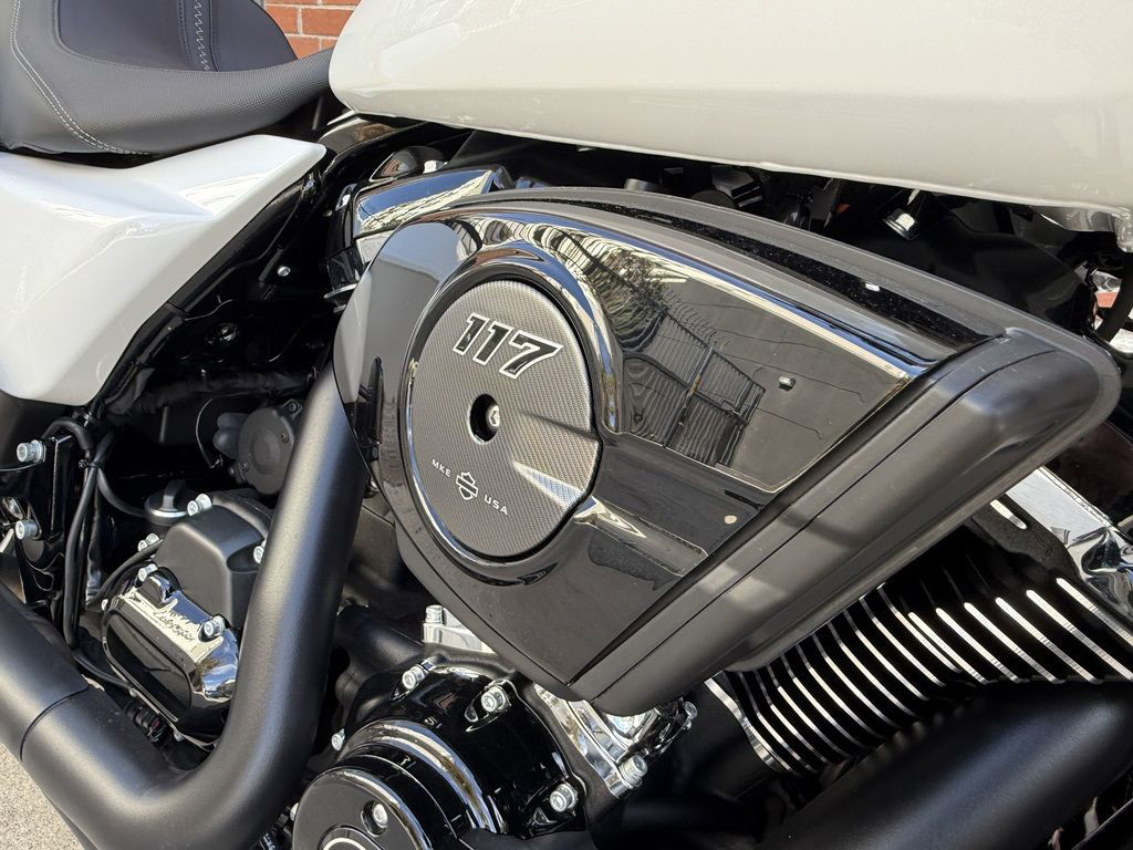 Road Glide®