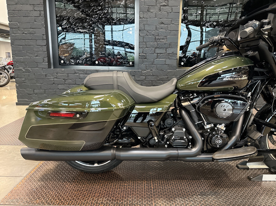 Street Glide®