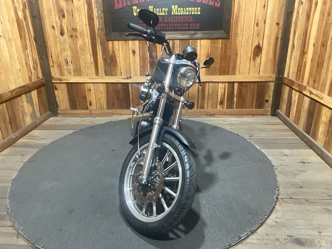 Sportster® 883