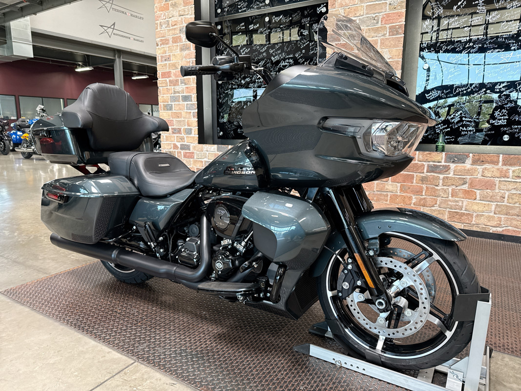 Road Glide®