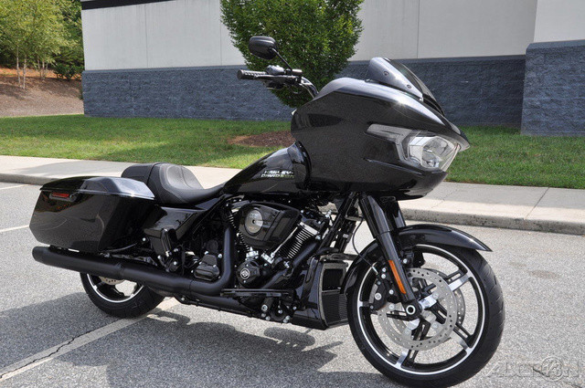 Road Glide®