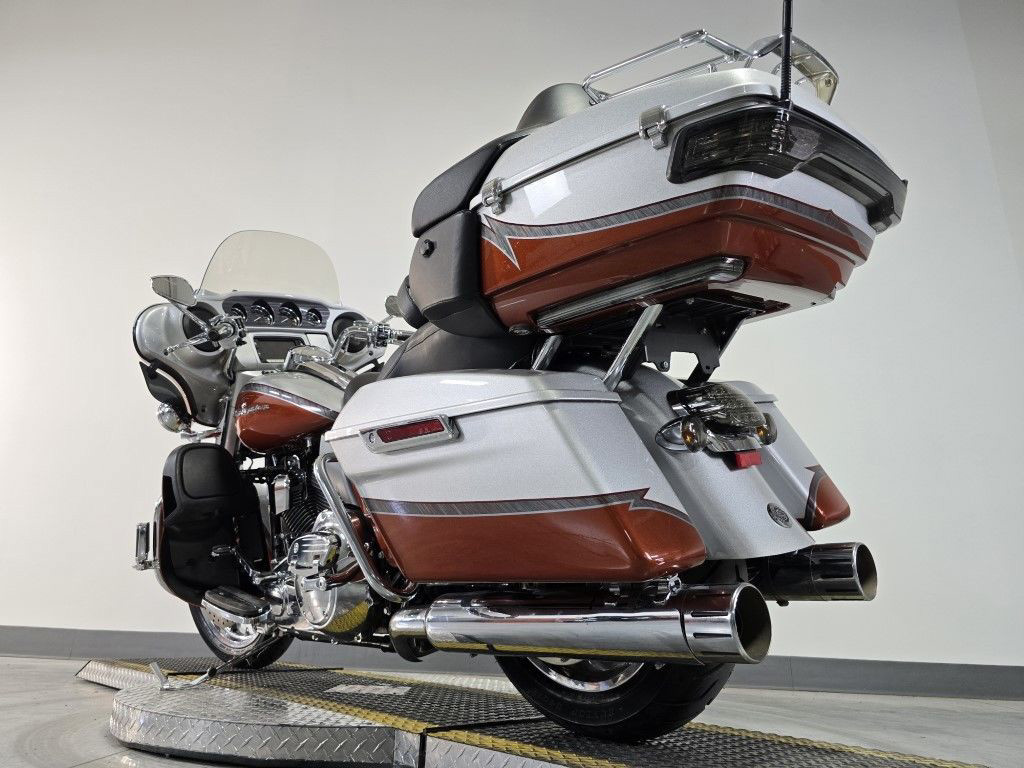 CVO® Electra Glide® Ultra Limited