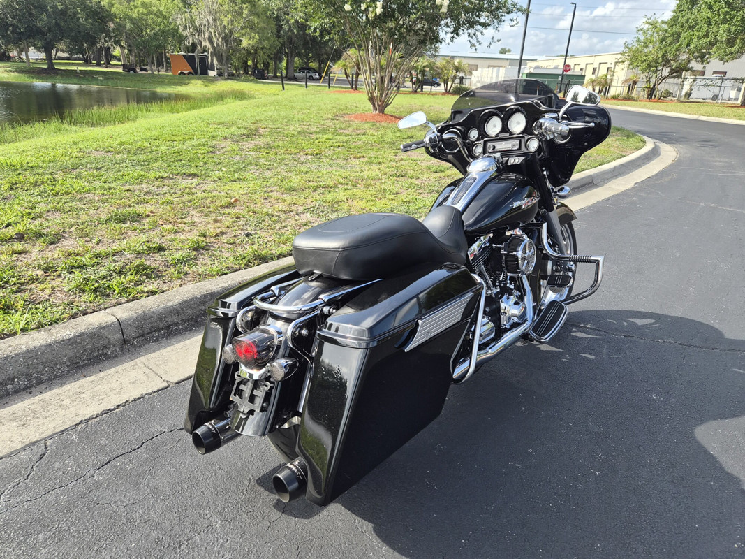 Street Glide®