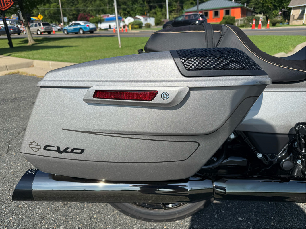 CVO® Road Glide®