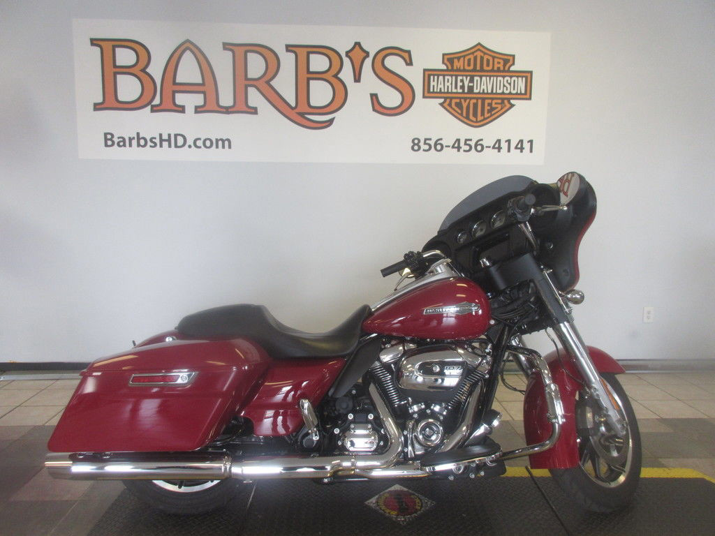 Street Glide®