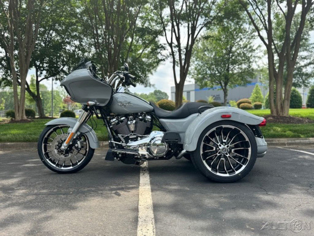 Road Glide® 3