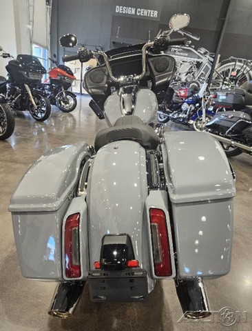 Road Glide®