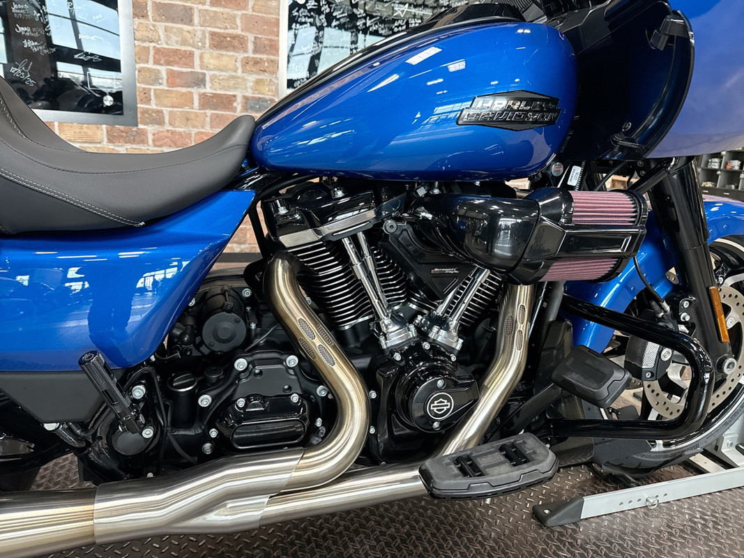 Road Glide®