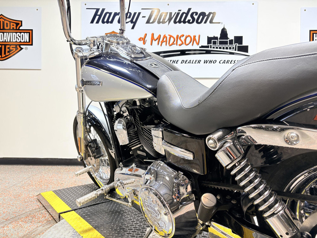 Dyna® Super Glide Custom
