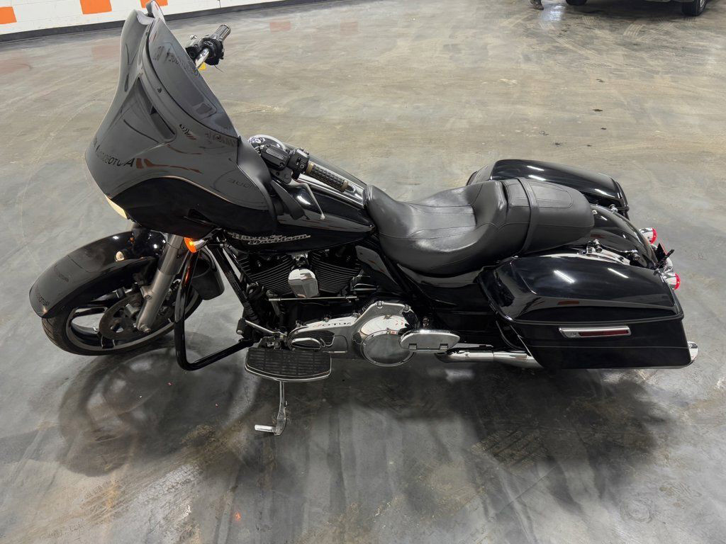 Street Glide®