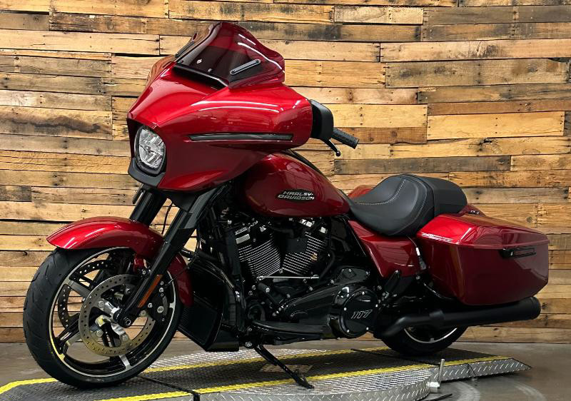 Street Glide®